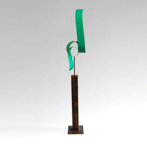 Escultura Cigüeña en columna